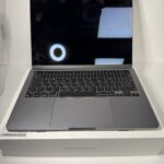 Apple MacBook Pro (2022)
